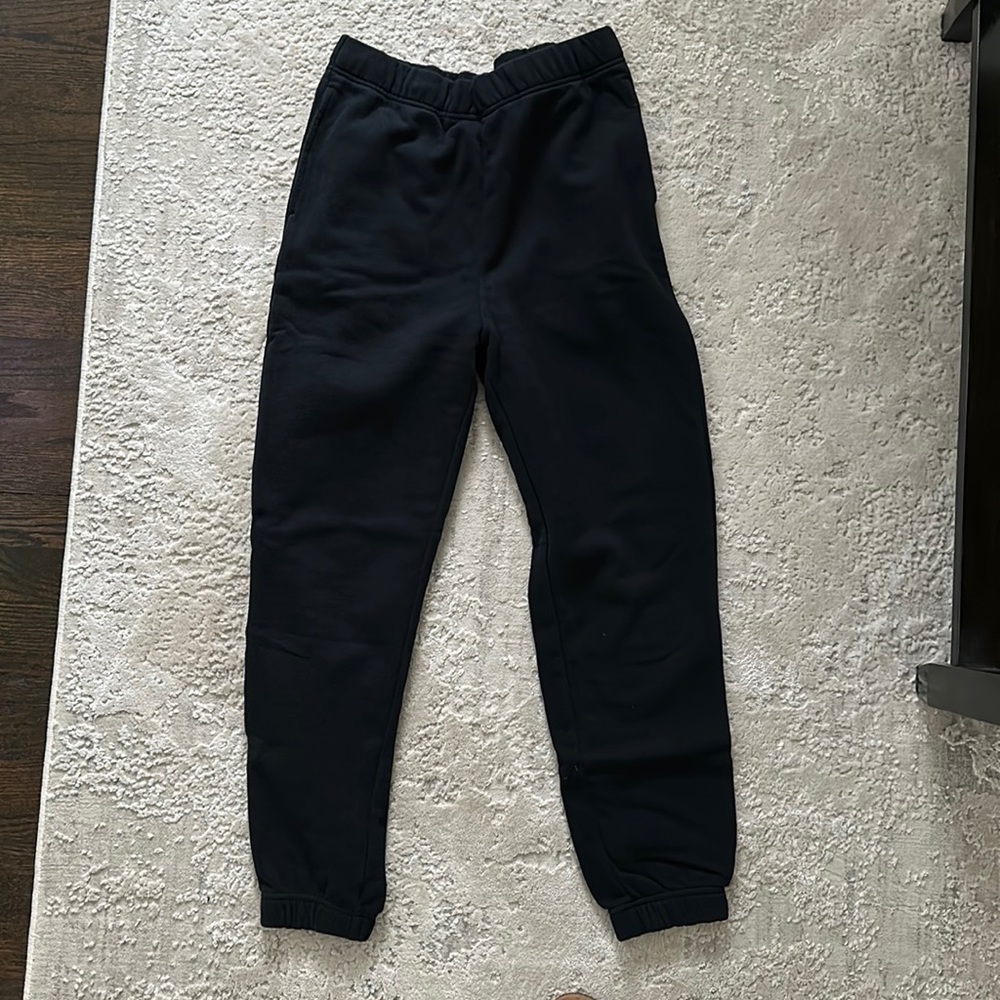 Something navy black sweatpants